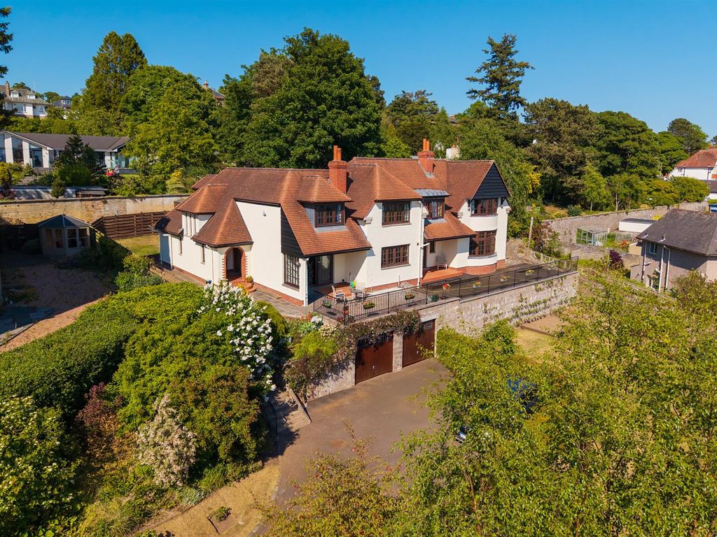 6 bed property for saleGlamis Road, Dundee DD2