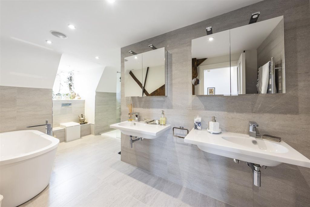 Additional image 11 of 3 bed flat for saleAlbury Park Mansion, Albury Park, Albury, Guildford, Surrey GU5