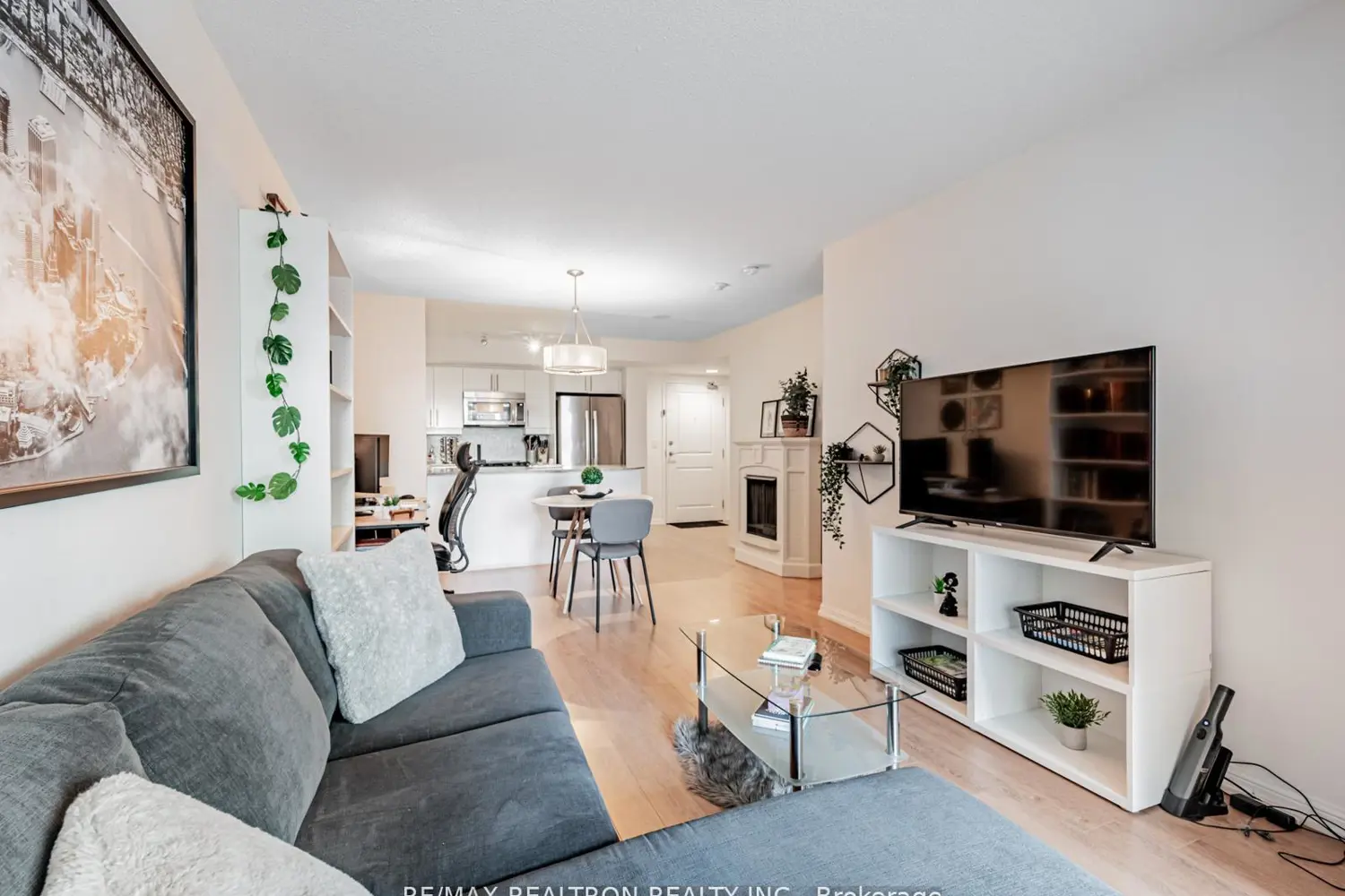 Additional image 8 of 85 East Liberty Street 716