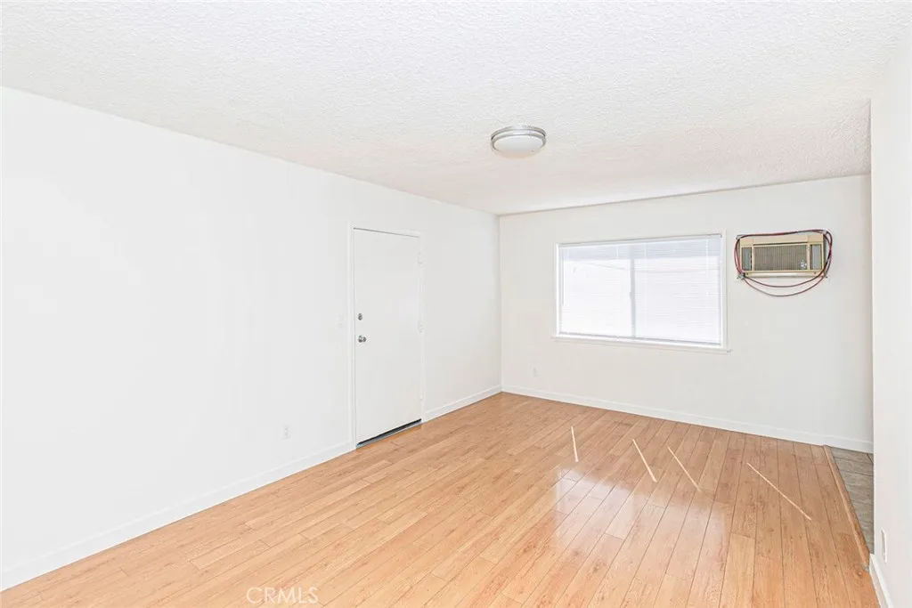 Additional image 7 of 11659 Hamlin Street Unit 6, North Hollywood, CA 91606