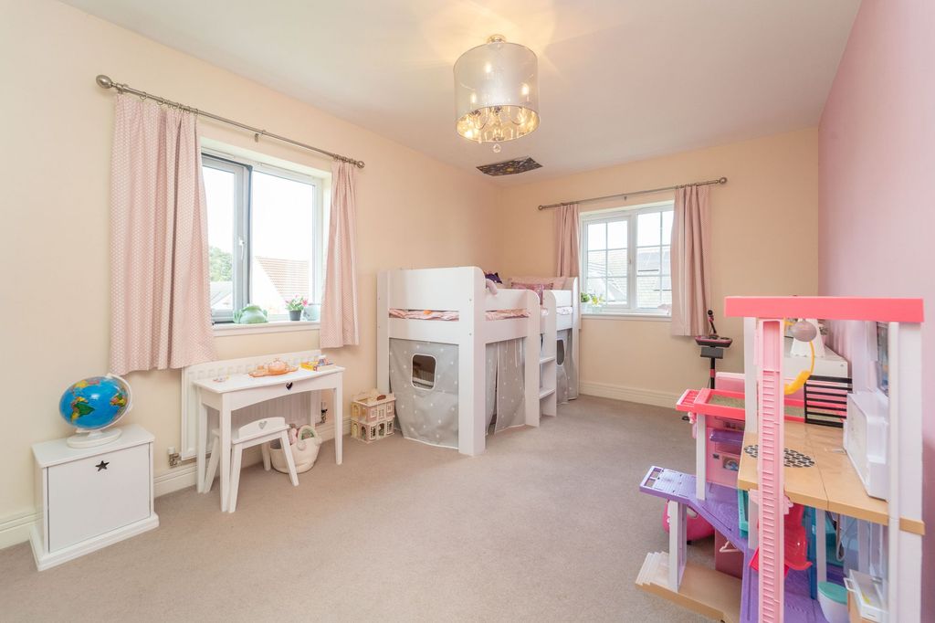 Additional image 16 of 5 bed detached house for sale26 West Cairn View, Murieston, Livingston EH54