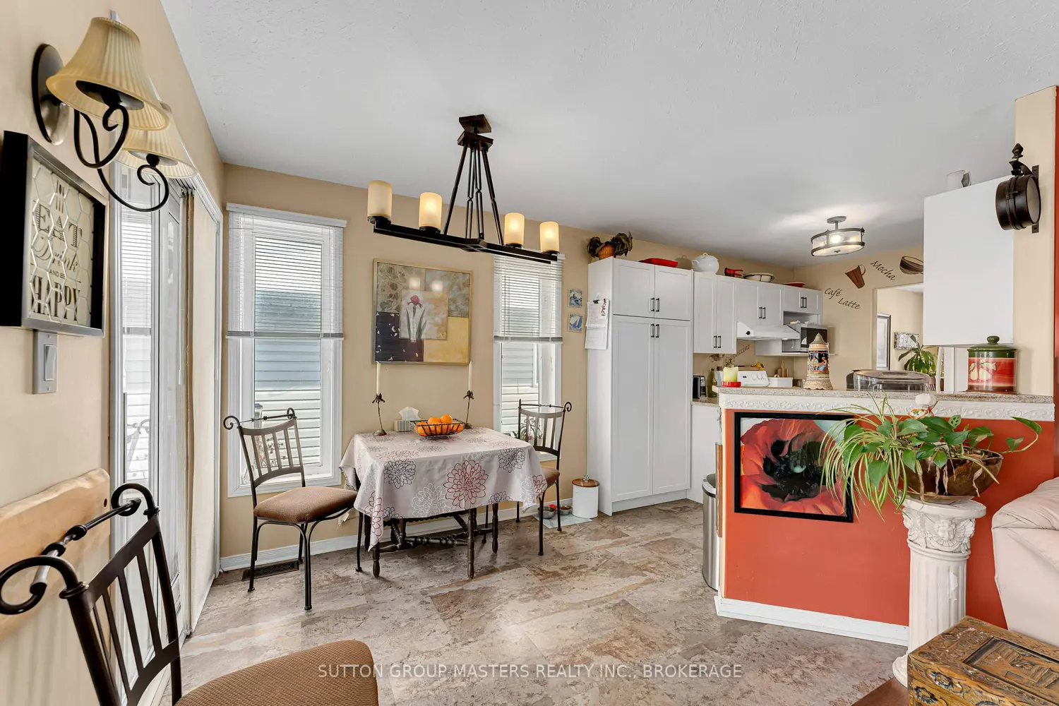 Additional image 4 of 568 Roosevelt Drive