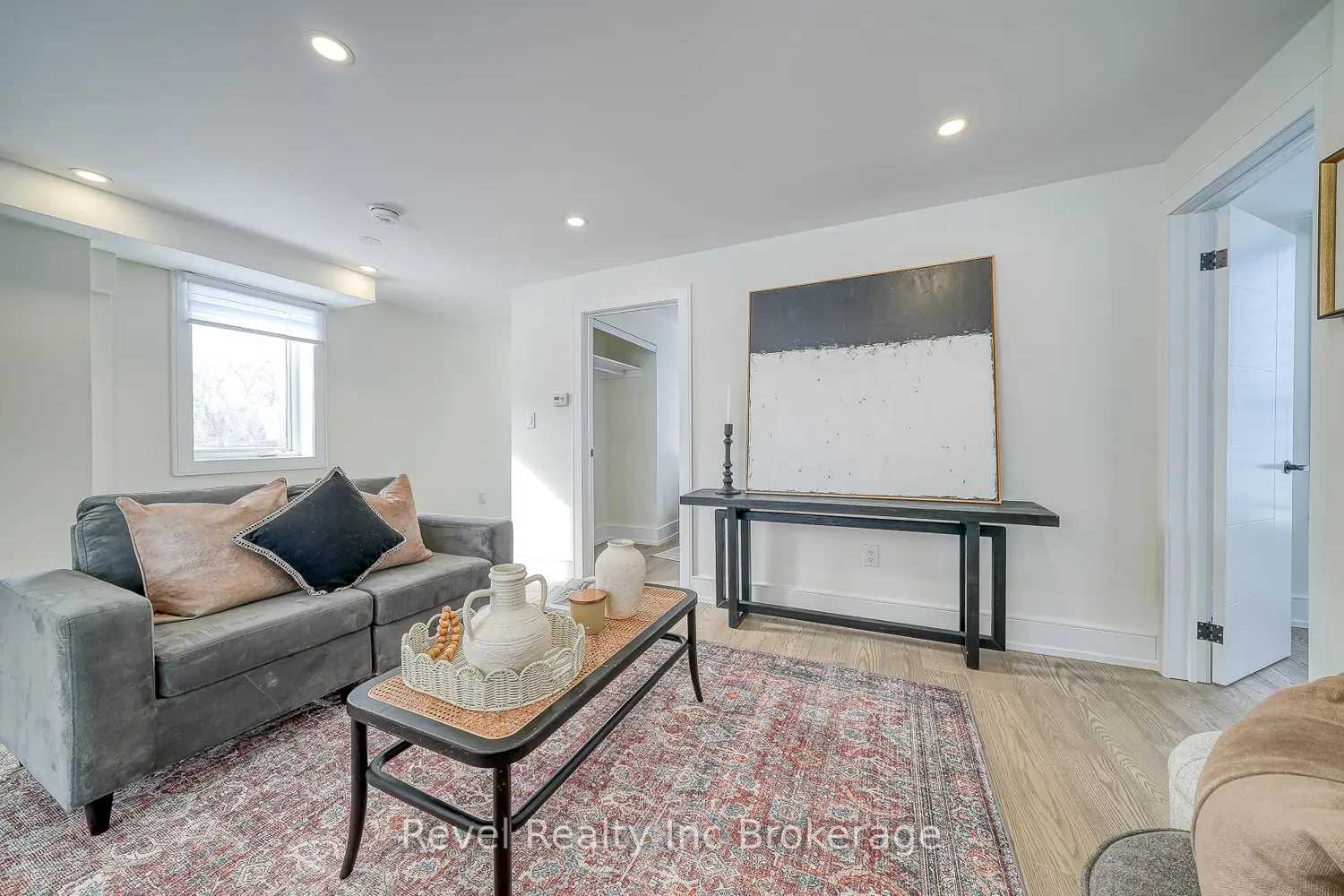 Additional image 3 of 241 Charles Street