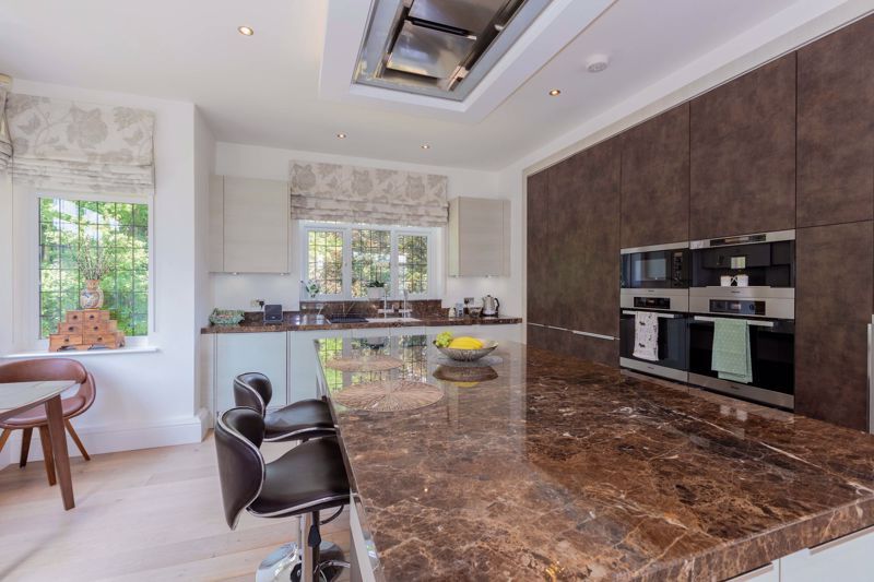 Additional image 9 of 3 bed flat for salePriory Road, Ascot SL5