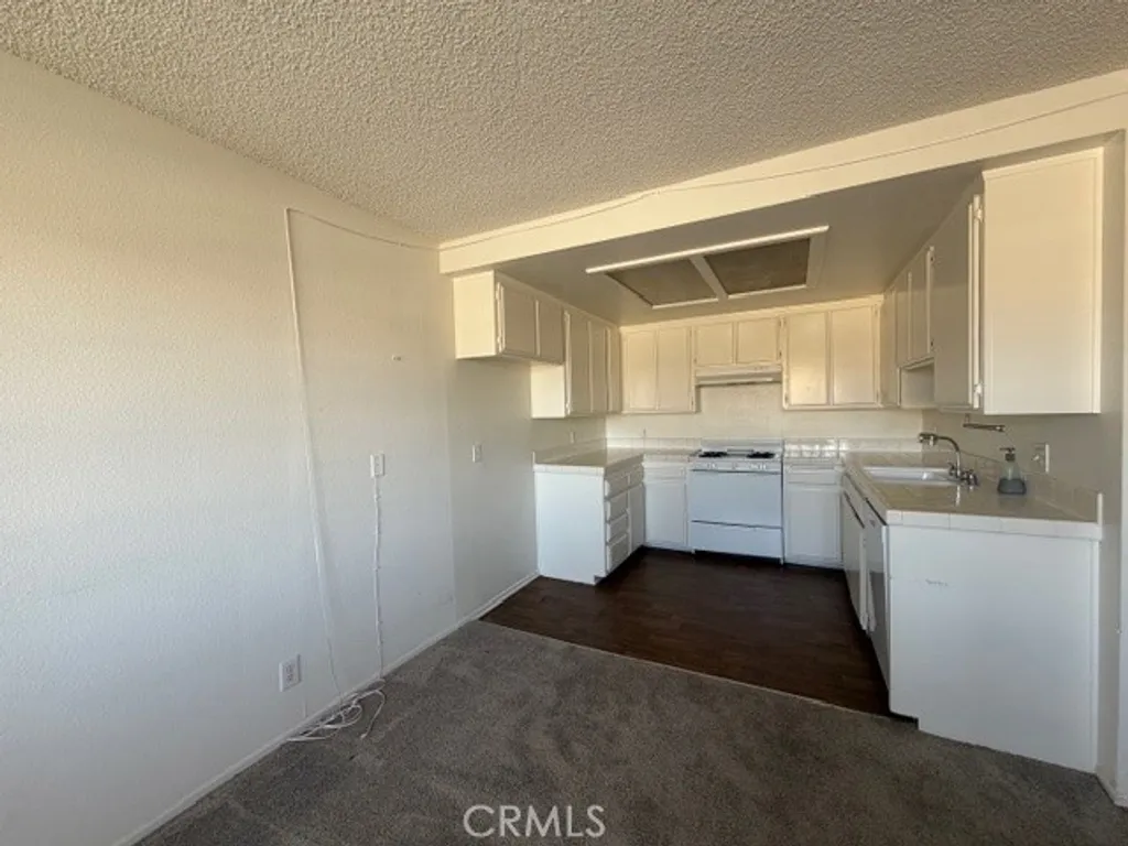 Additional image 3 of 1530 204 Street Unit 3, Torrance, CA 90501