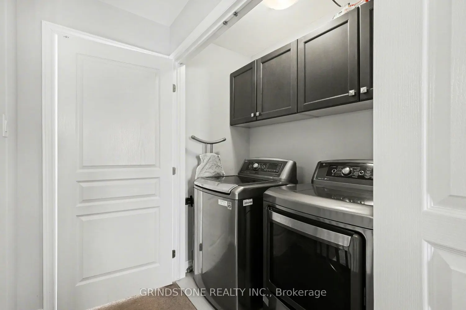 Additional image 16 of 64 Watershield Ridge