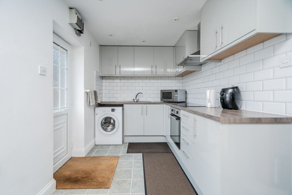 Additional image 43 of 9 bed detached house for saleWood End Road, Cranfield, Bedfordshire MK43