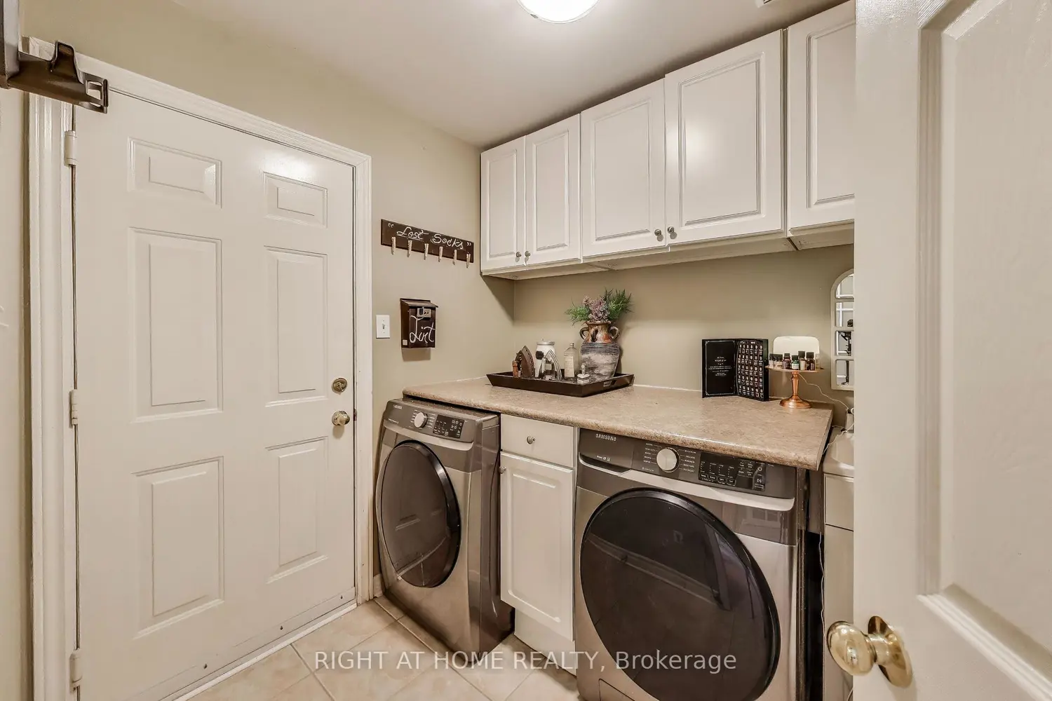 55 Knupp Road photo 2