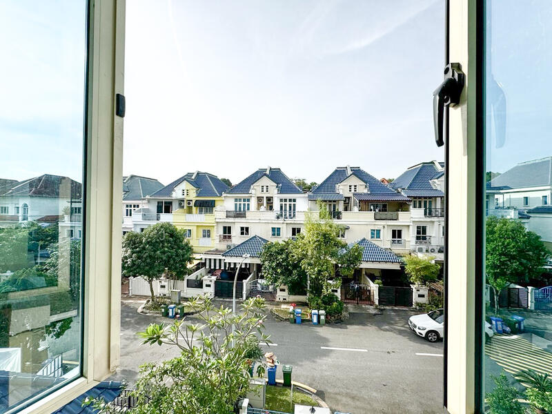 Additional image 4 of Verde Crescent