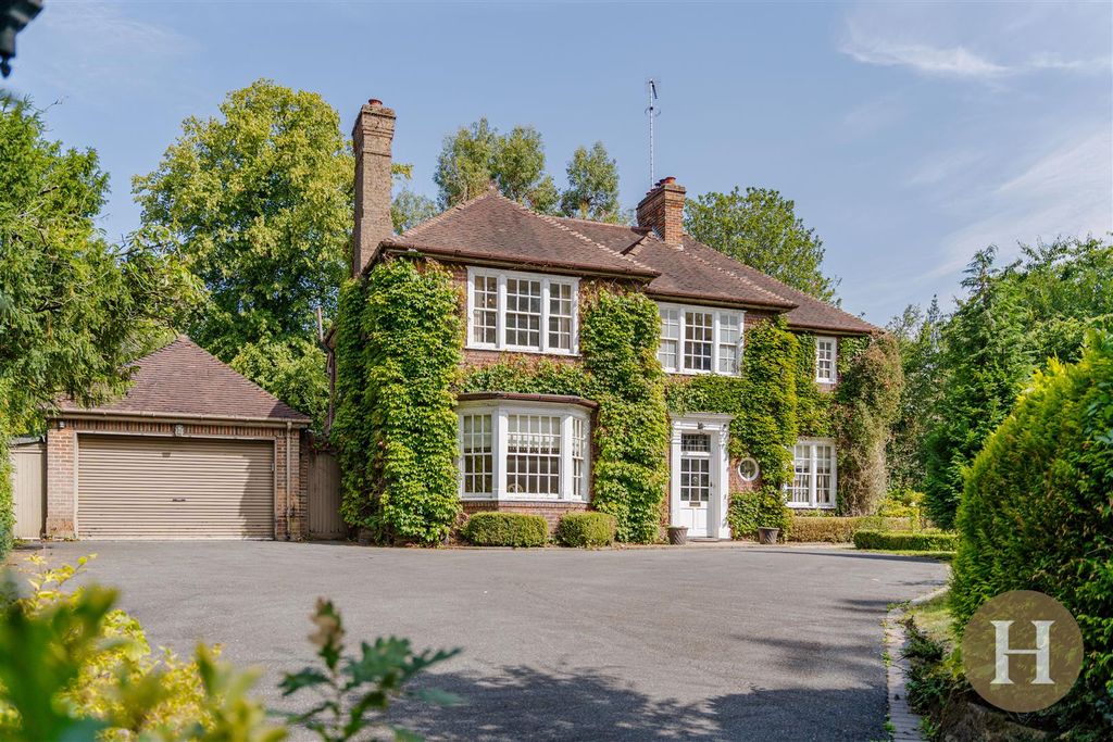 4 bed detached house for saleHarborne Road, Edgbaston, Birmingham B15