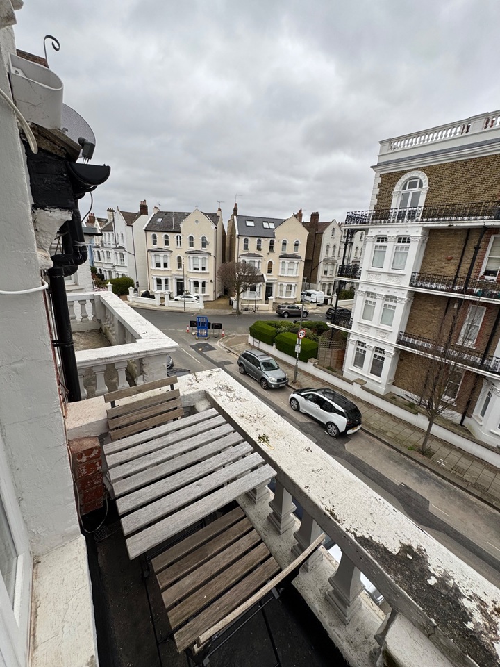 Additional image 9 of 1 Bed Flat, Marjorie Grove, SW11, N1 7GU