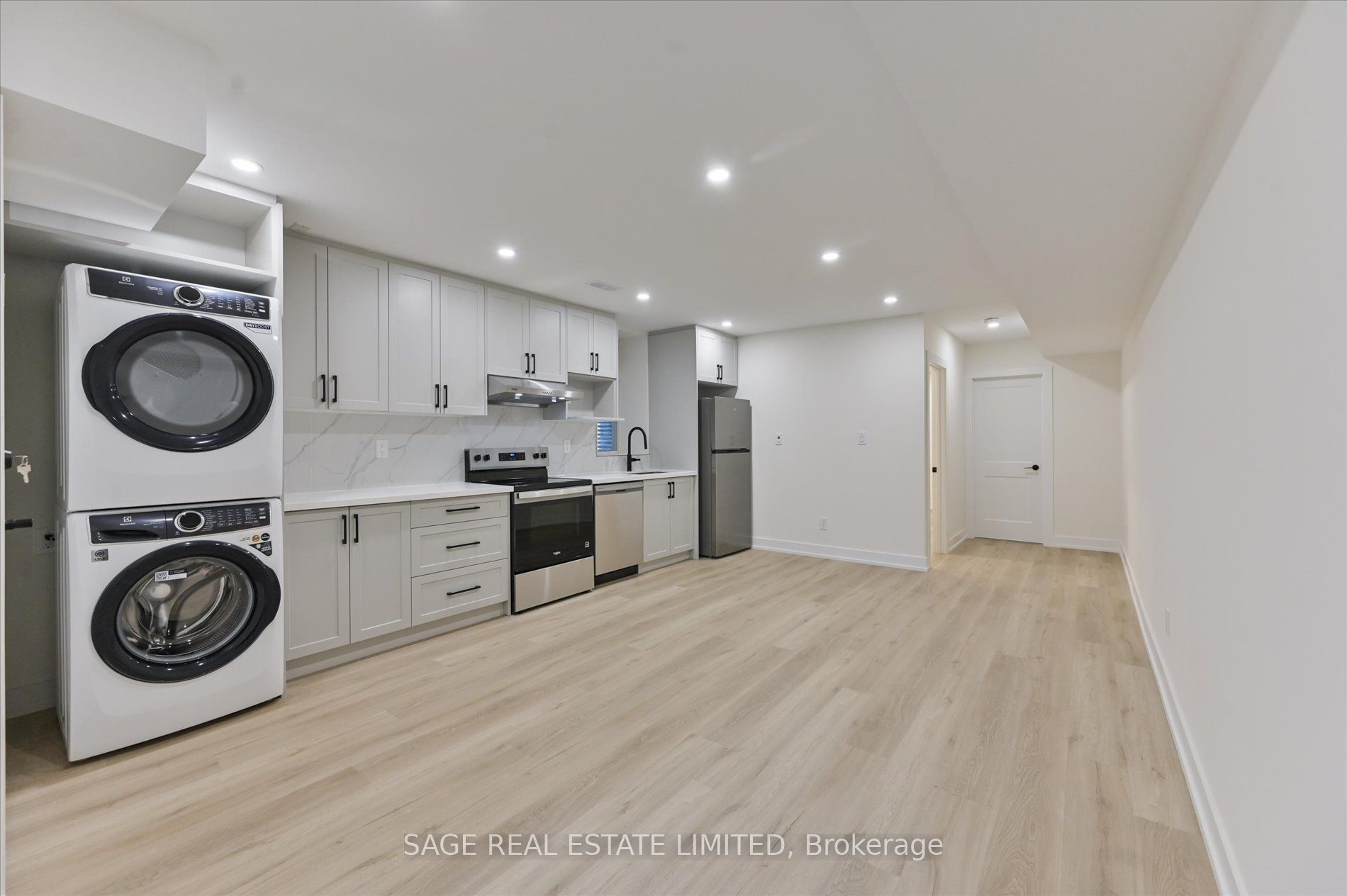 Additional image 4 of Lower-91 Hogarth Avenue, Toronto, ON, M4K 1K5