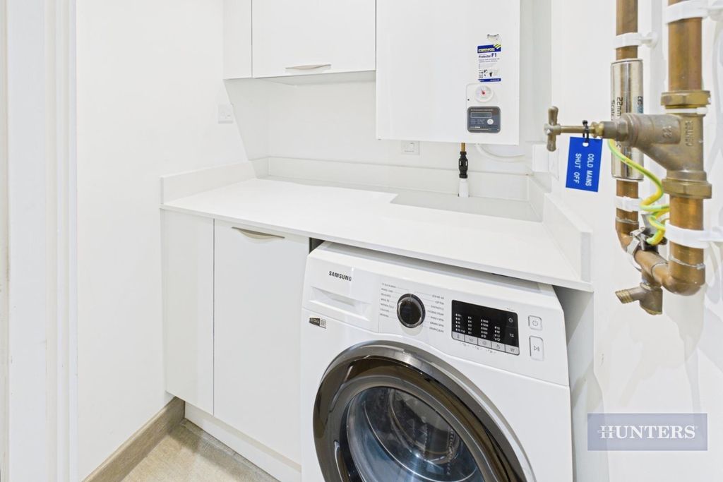 Additional image 14 of 2 bed flat for saleAlexandra Wharf, Ocean Village SO14