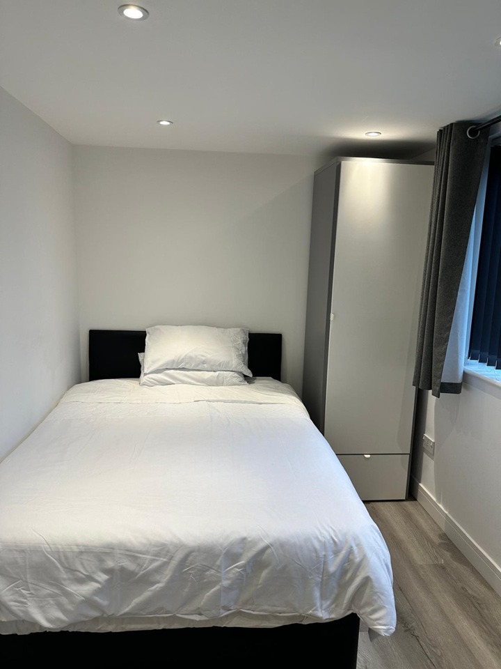 Additional image 3 of Studio Flat, London, SE5, N1 7GU