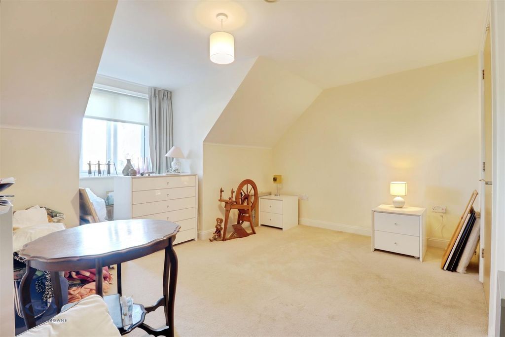 Additional image 7 of 2 bed flat for saleThe Oaks, Cedar Avenue, Alsager ST7