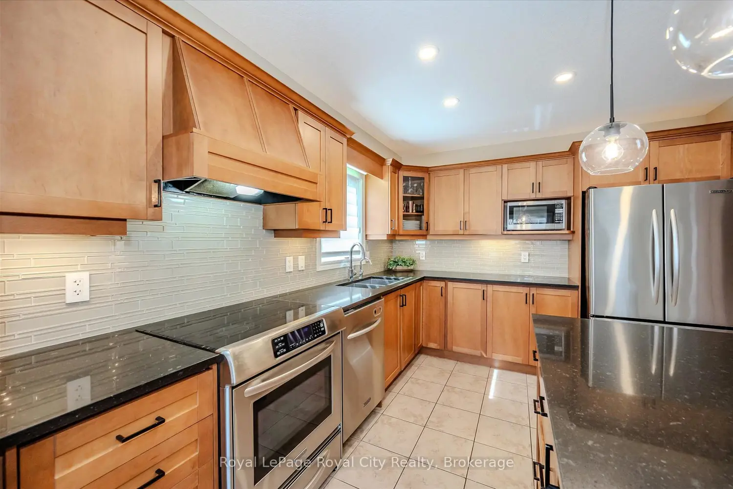 Additional image 7 of 16 Hall Avenue