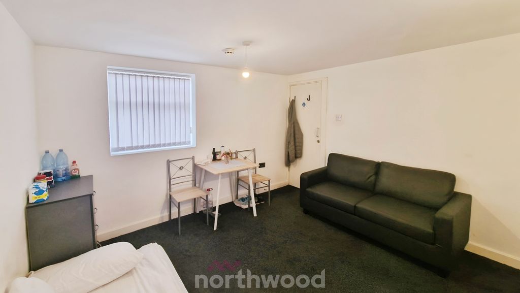 Additional image 3 of 11 bed flat for saleSomerset Road, Hyde Park, Doncaster DN1