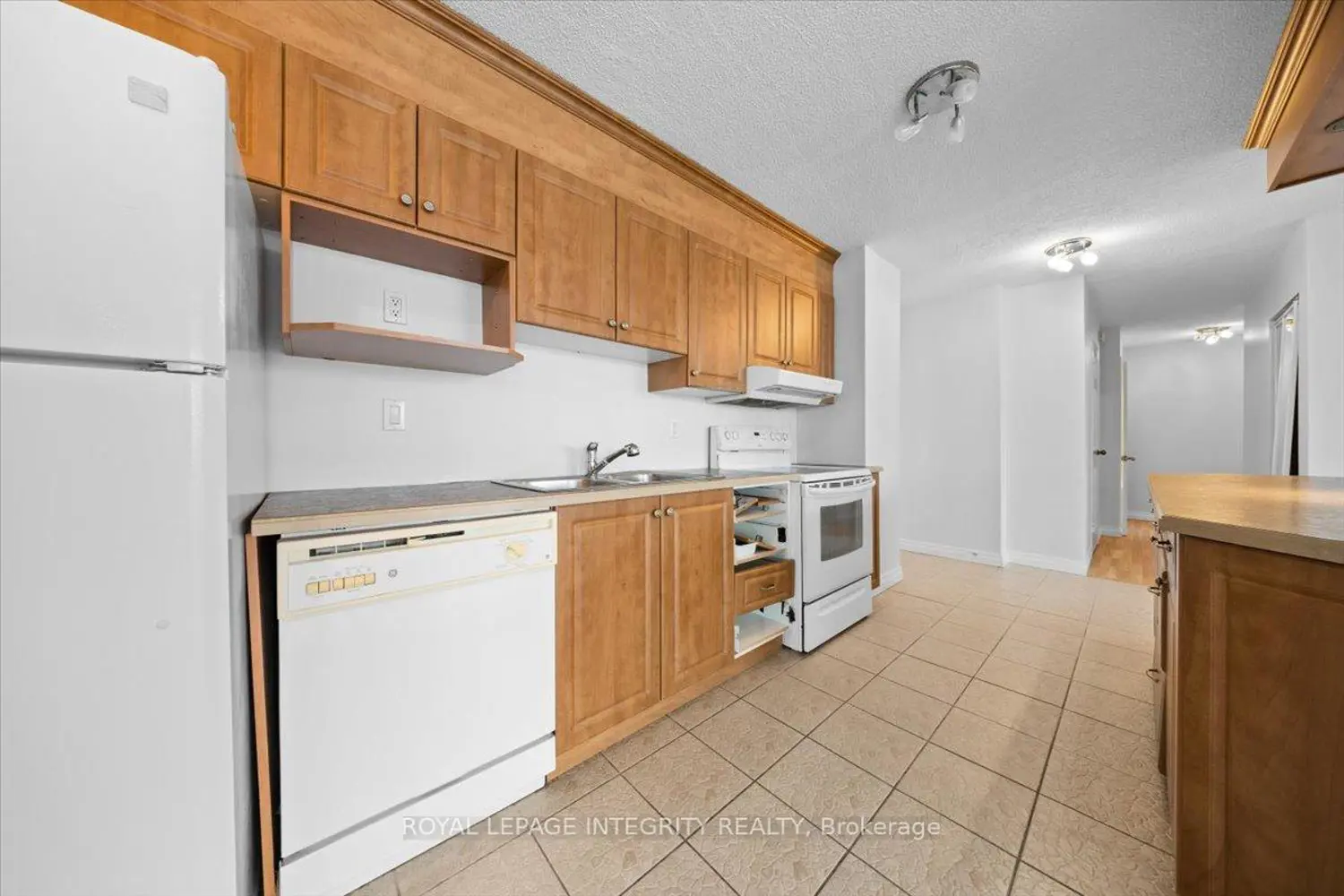 Additional image 6 of 1190 Richmond Road 703