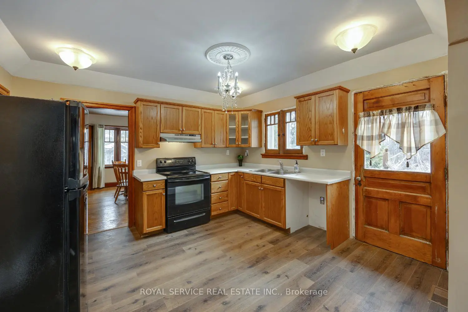 Additional image 12 of 909 7A Highway