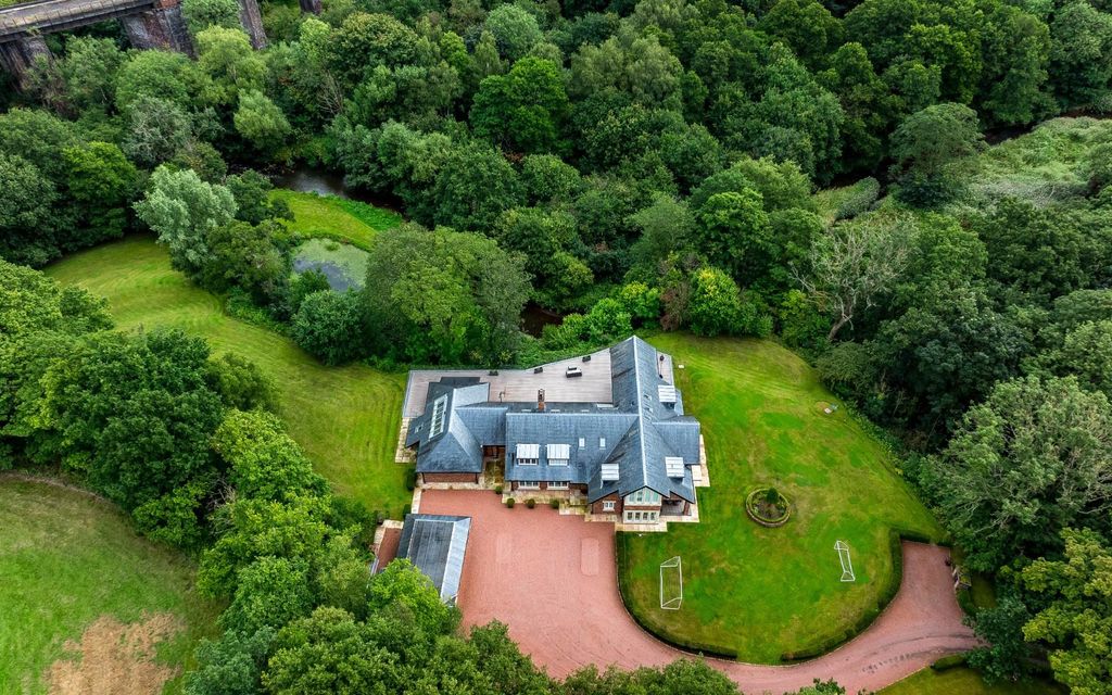 Additional image 82 of 5 bed detached house for saleThe Pump House, Standish, Wigan WN1