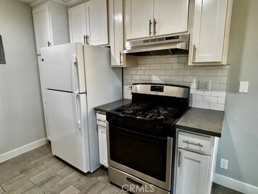 Additional image 12 of 17132 Emerald Ln Unit 4, Huntington Beach, CA 92647