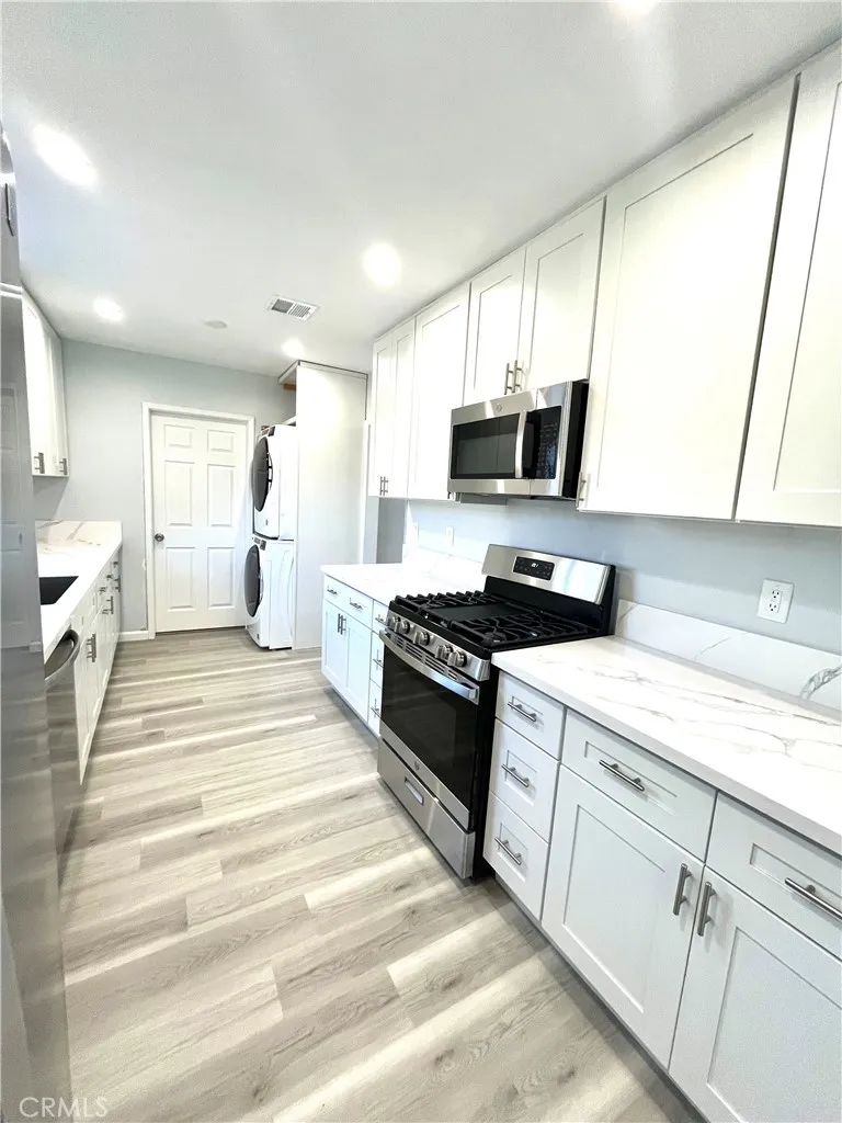 Additional image 16 of 15853 Stare Street, North Hills, CA 91343