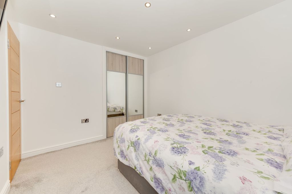 Additional image 10 of 2 bed maisonette for saleGervase Avenue, Sheffield S8