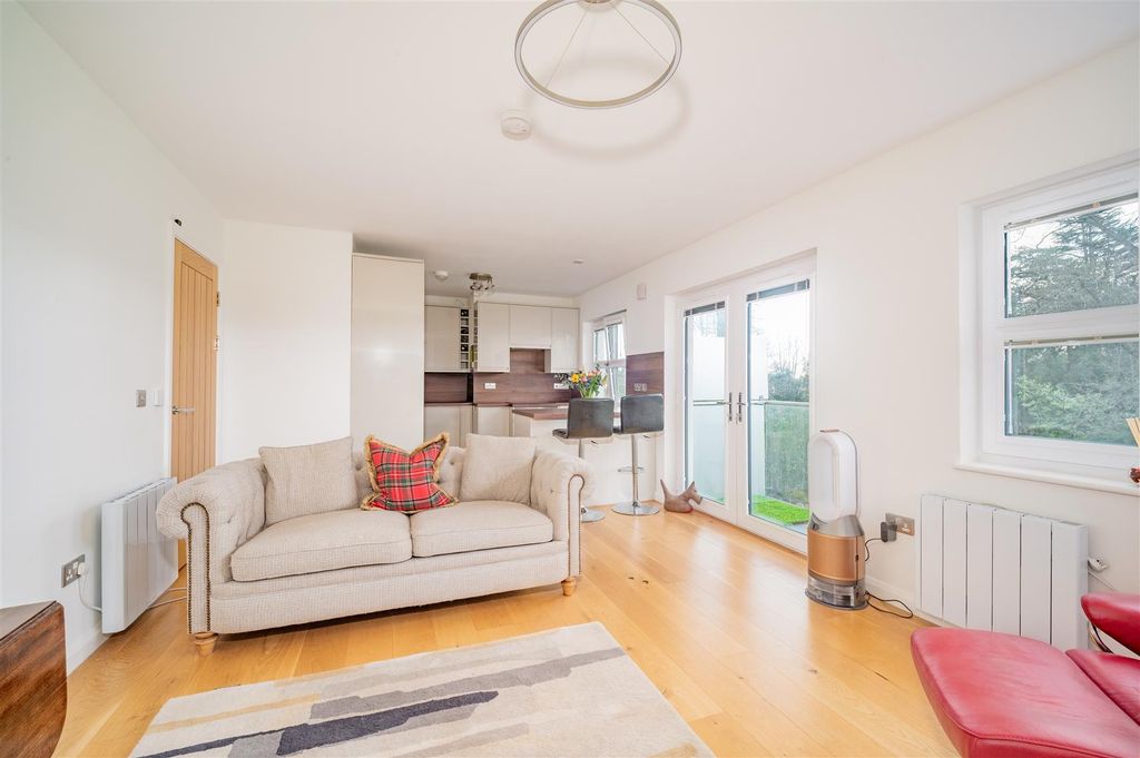 Additional image 3 of 2 bed flat for saleGardyne Road, Broughty Ferry, Dundee DD5