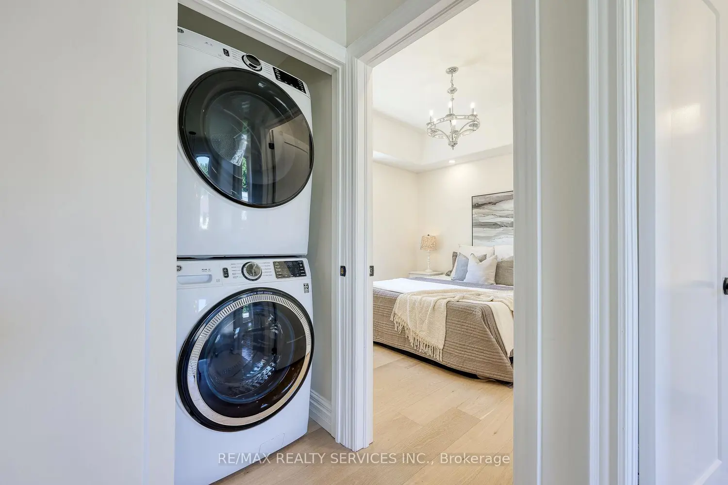 152 Blandford Street photo 2