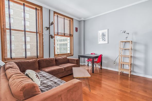 10134 100 Street Northwest, Edmonton, AB, T5J 1P7