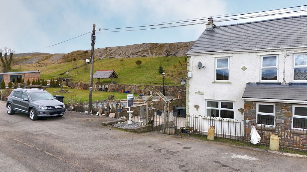 3 bed semi-detached house for saleTrefil, Tredegar NP22