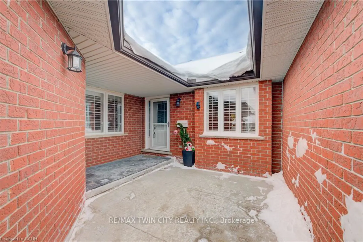 10 Isherwood Avenue 18