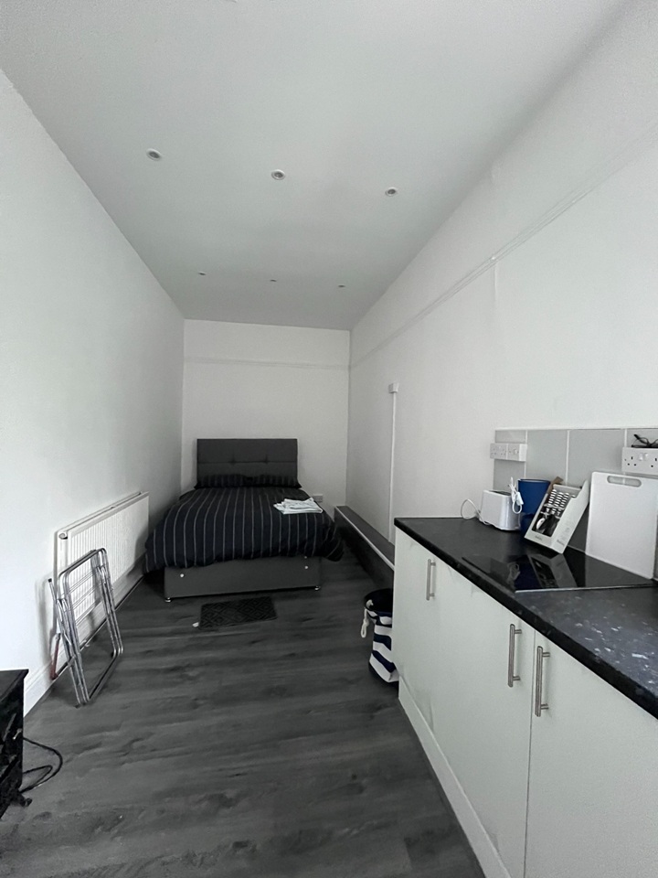 Additional image 10 of Studio Flat, Trinity Street, B67, N1 7GU