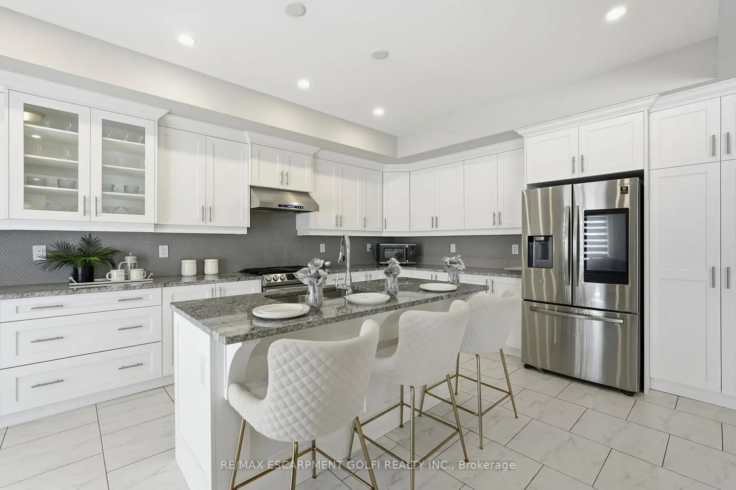 Additional image 11 of 123 Dulgaren Street