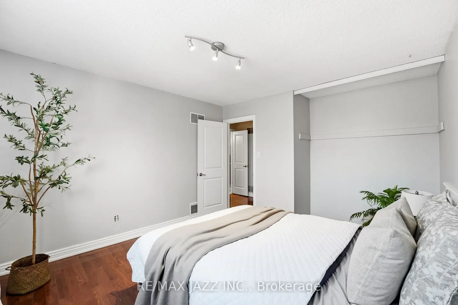 Additional image 15 of 1757 Shadybrook Drive