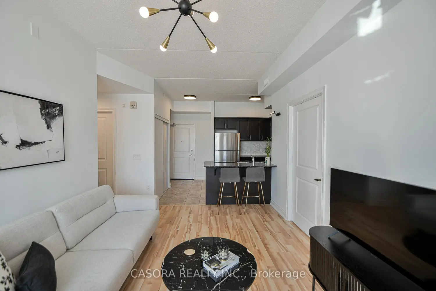 Additional image 10 of 640 Sauve Street 111