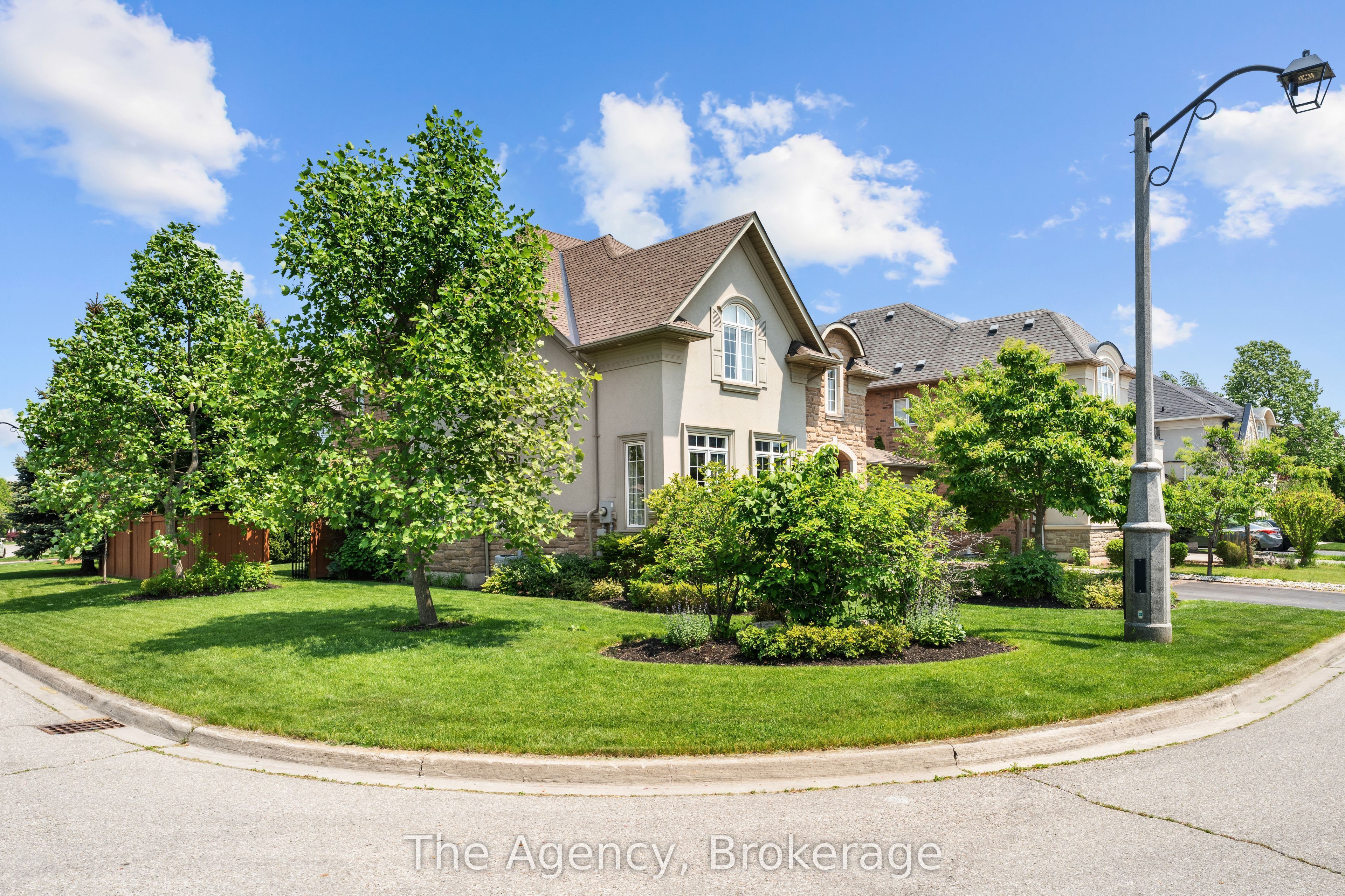 Additional image 4 of 297 Fritillary Street, Oakville, ON, L6L 6W7
