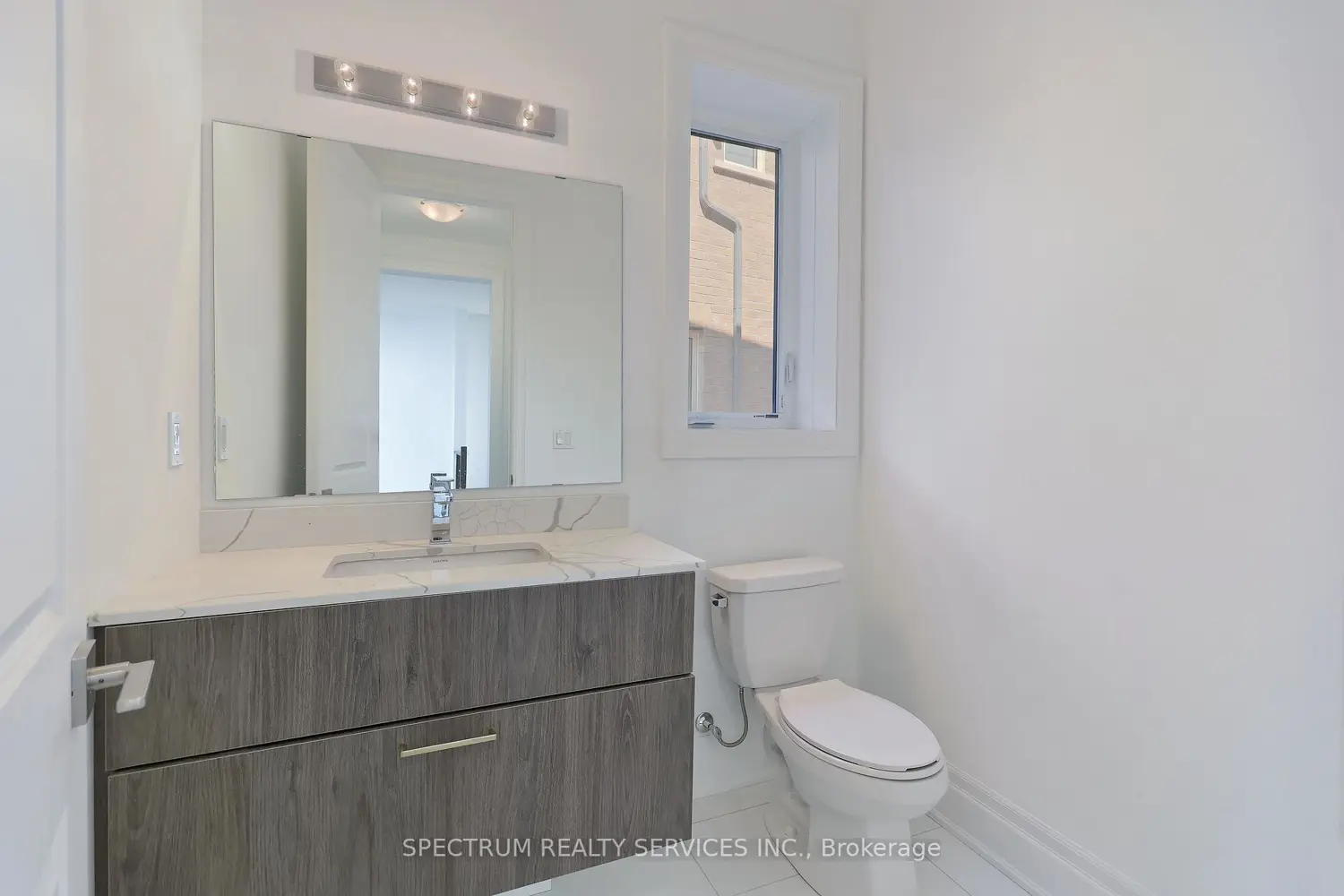 Additional image 9 of 19 Swamp Sparrow Court