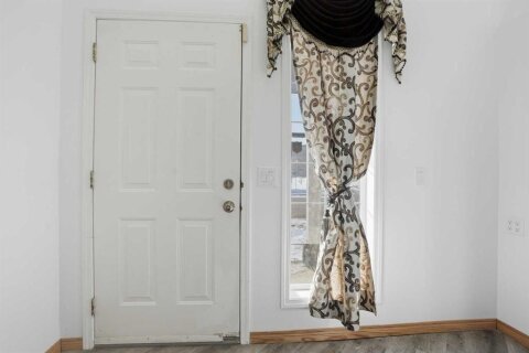 Additional image 8 of 523 Martindale Drive NE, Calgary, AB, T3J 4W3