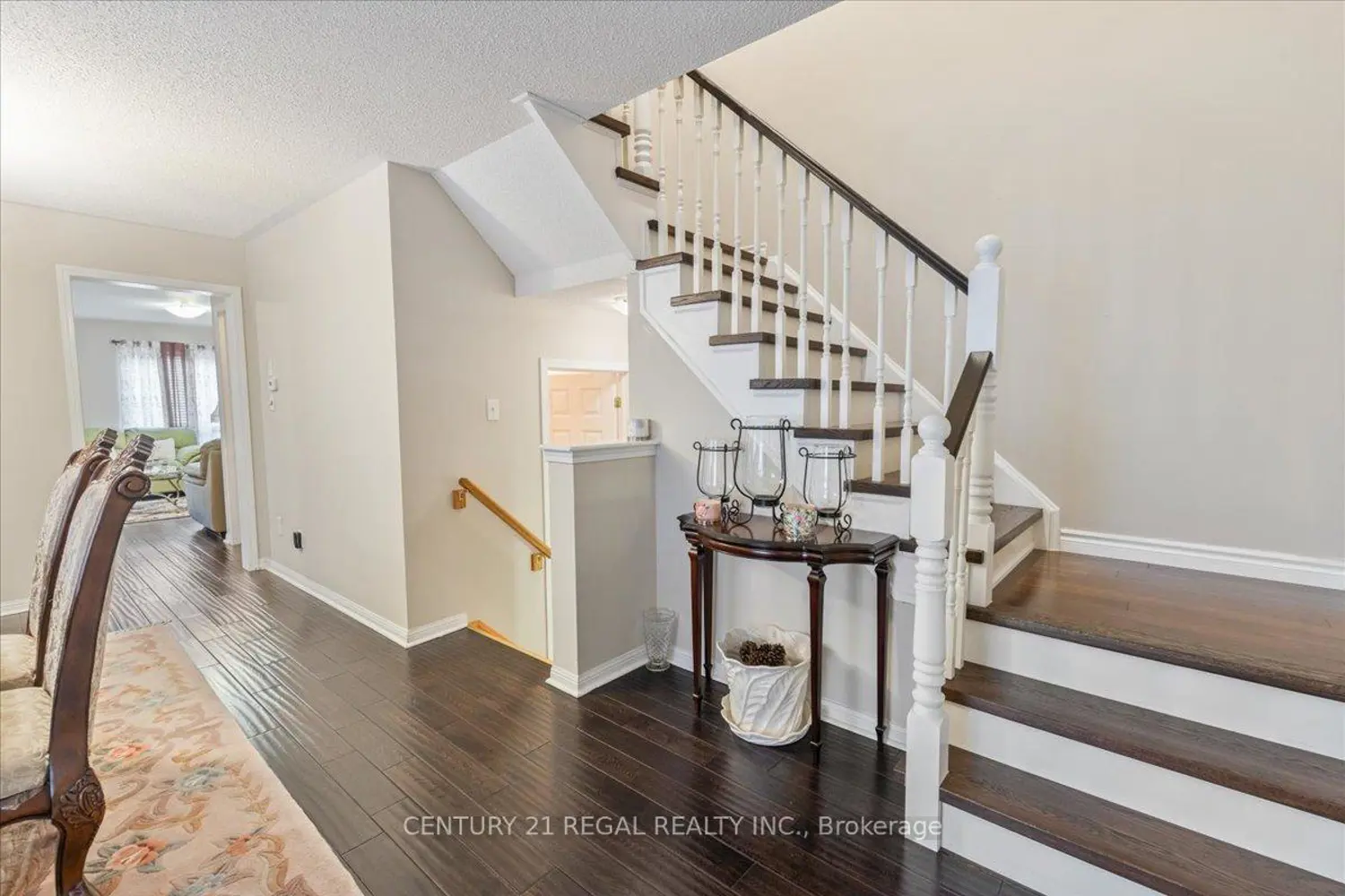 Additional image 9 of 4 Parisian Road