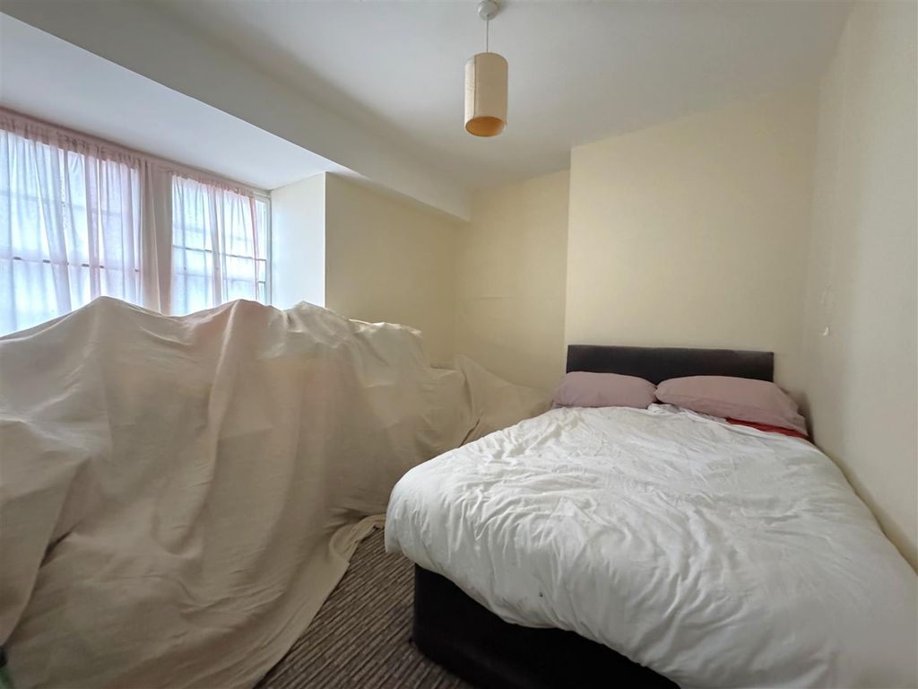 2 bed flat for saleThe Esplanade, Weymouth DT4 photo 5