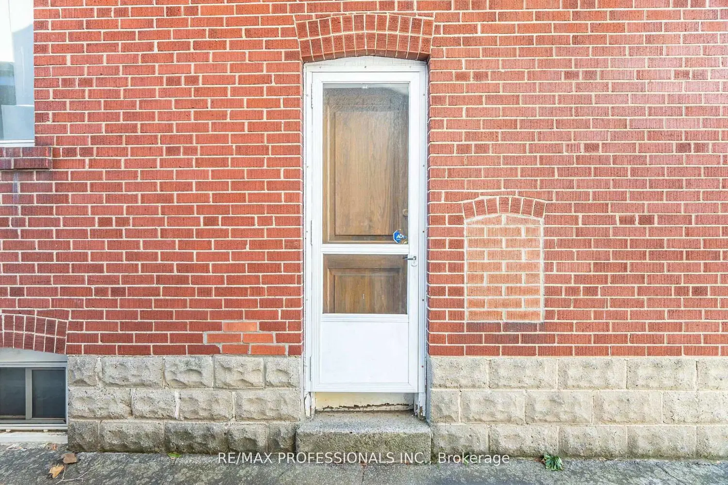 Additional image 20 of 40 Warren Crescent