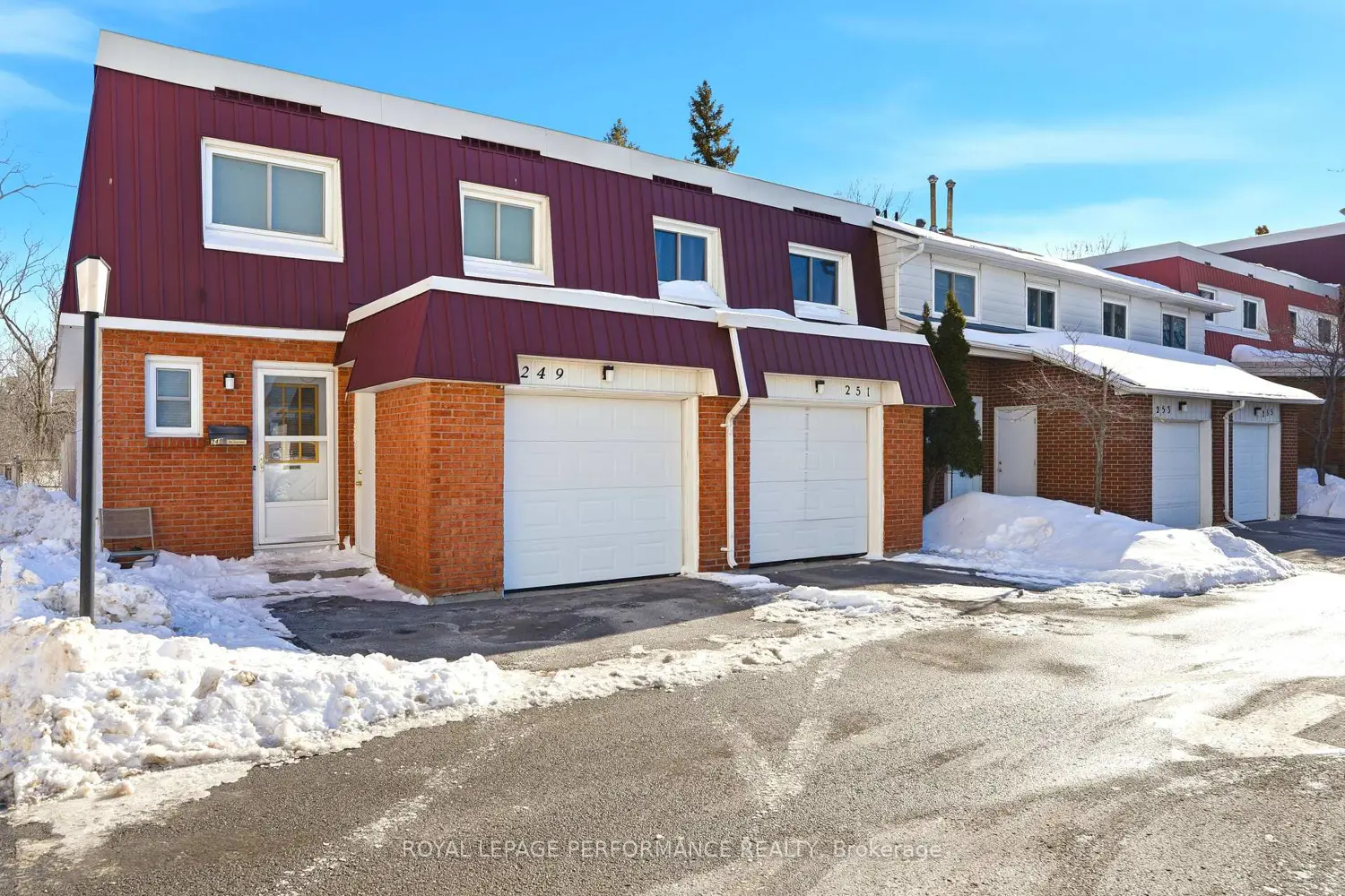 249 Romulus Private 94