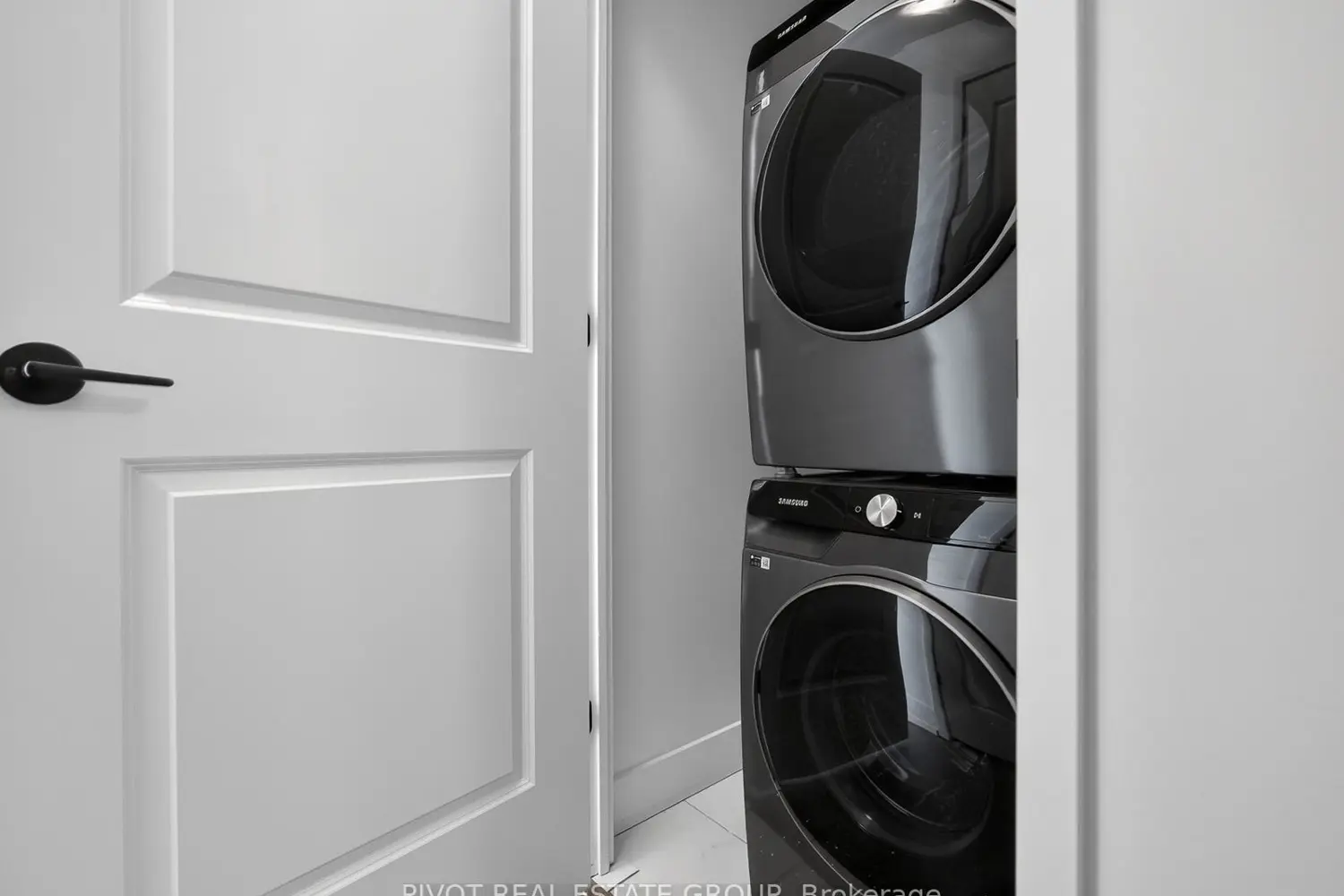 Additional image 8 of 2333 Khalsa Gate 210