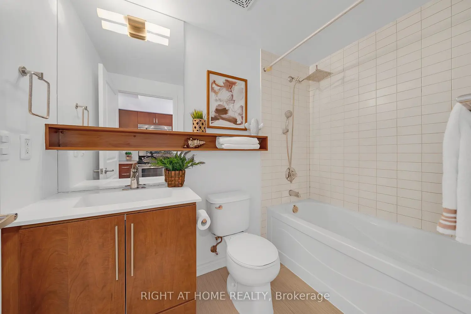 Additional image 16 of 2885 Bayview Avenue 1003