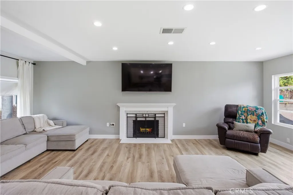 Additional image 38 of 3108 Ladoga Ave, Long Beach, CA 90808