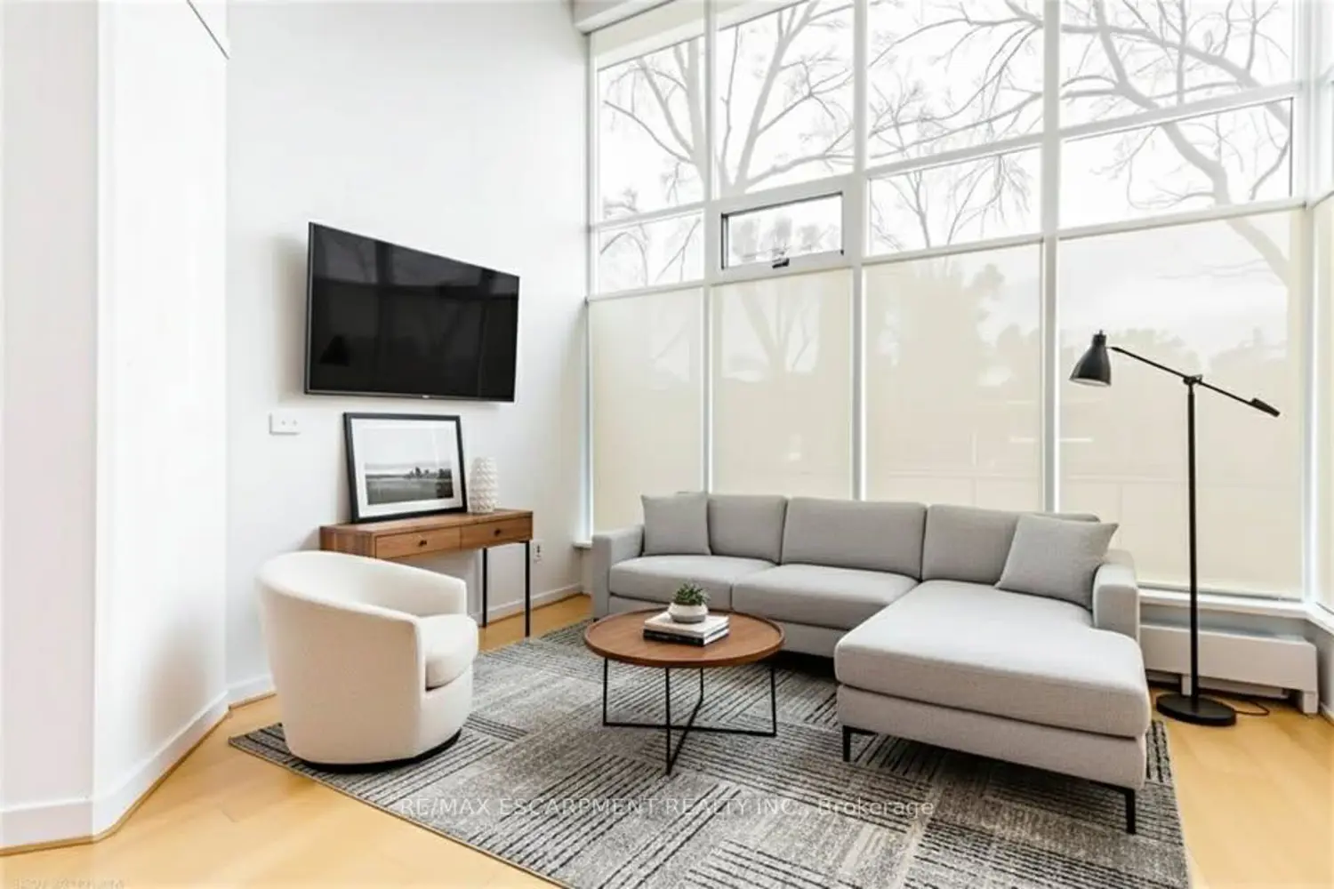 Additional image 12 of 66 Bay Street #106