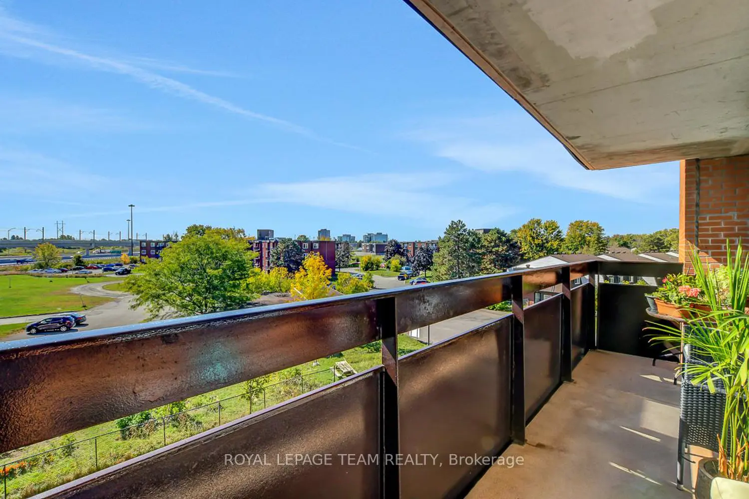 Additional image 15 of 2000 Jasmine Crescent 410