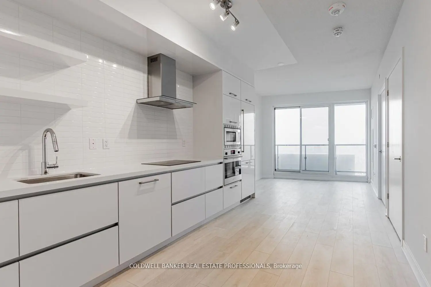 Additional image 16 of 2221 Yonge Street 5304