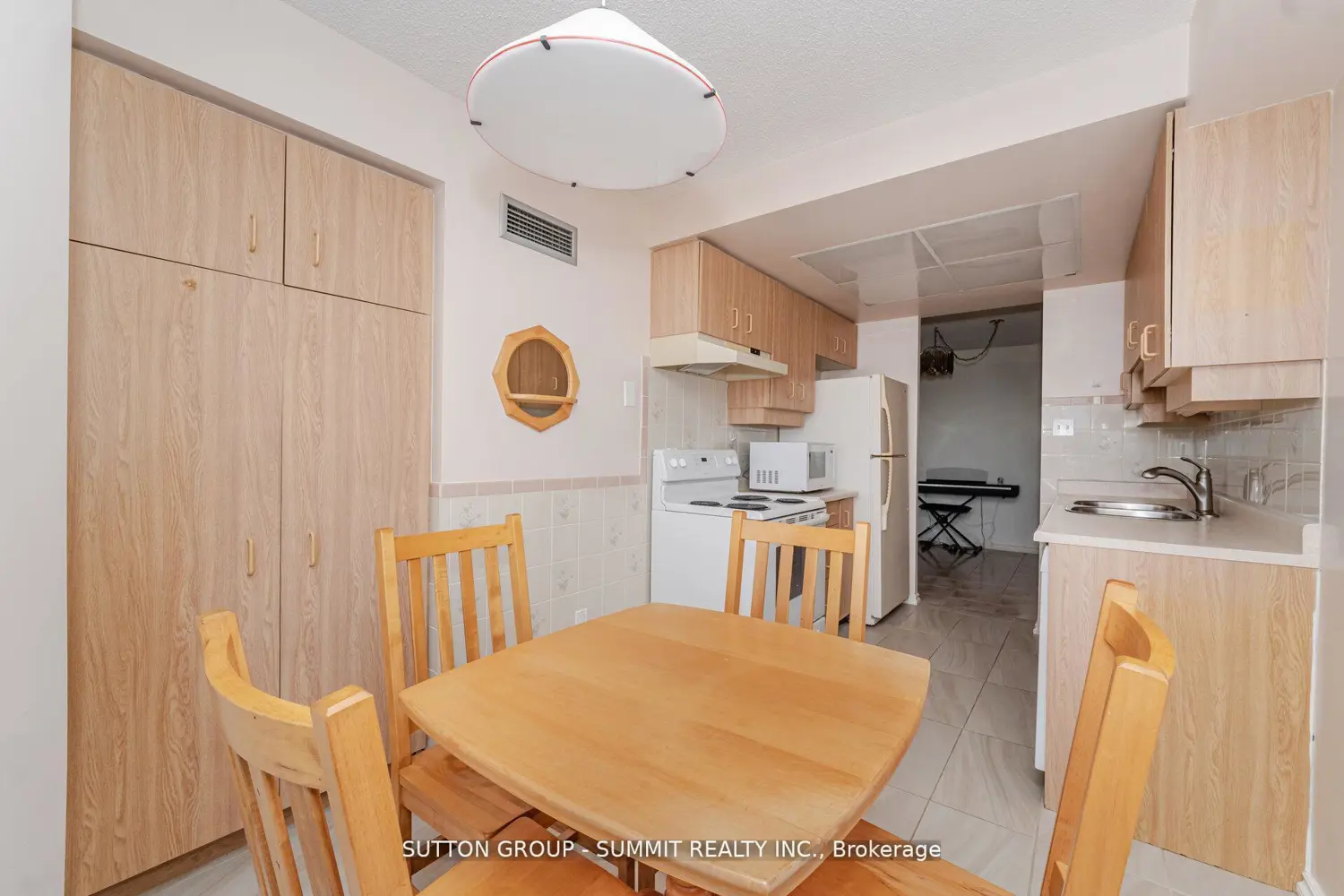 Additional image 8 of 100 County Court Boulevard 1005